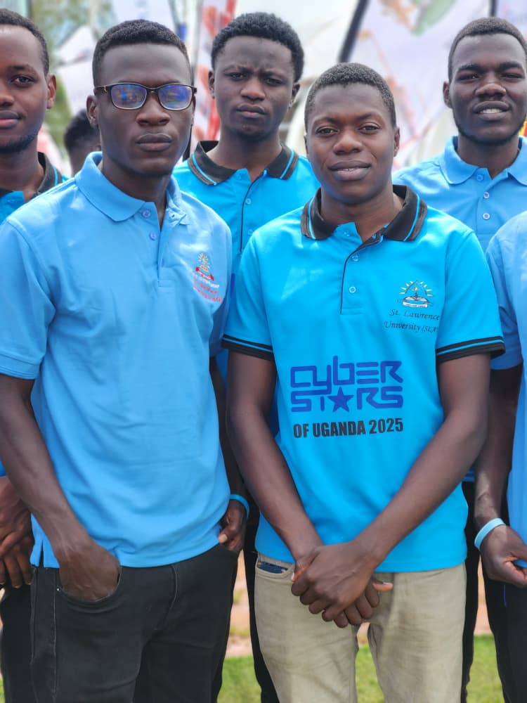 SLAU club members at an event